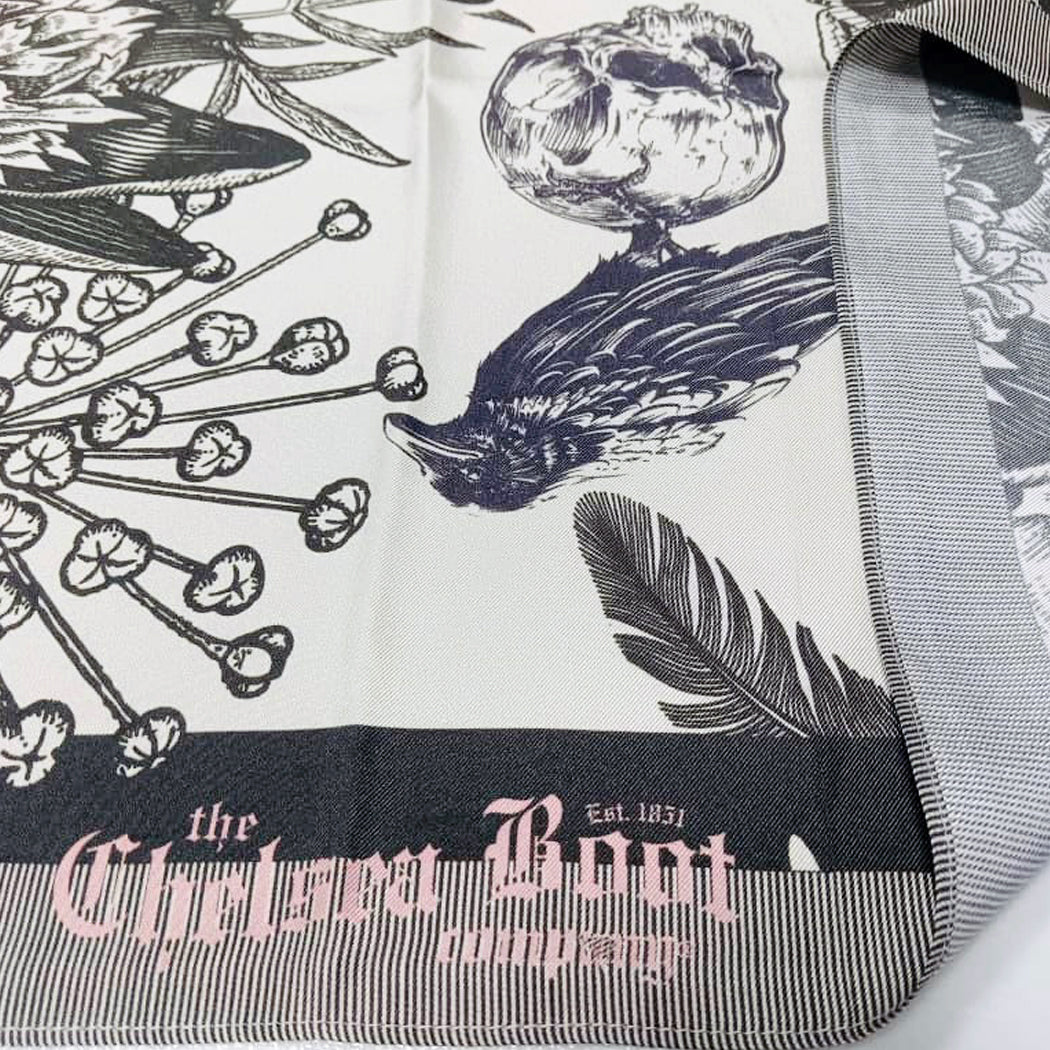 Women's Chelsea 1851 🖤 Victorian Silk Twill Scarf