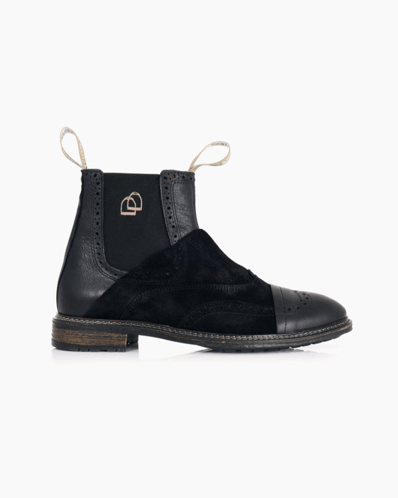 No Lace Boot 8 US / 41 EU / Black No Lace Boot 8 US / 41 EU / Black